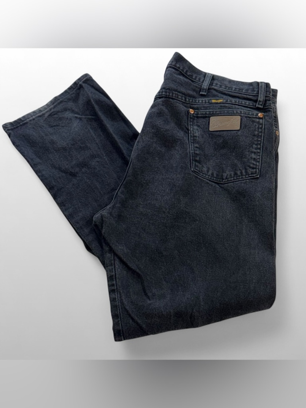 Wrangler Relaxed Fit Jeans Mens 42x32 Black Straight Leg Denim